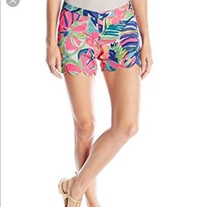 SUMMER SALE☀️LILLY PULITZER SCALLOP PATTERN SHORTS
